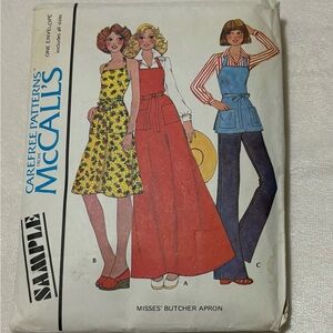 McCall's Women's Butcher Apron Pattern